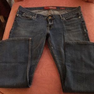 Guess jeans size 32 waist